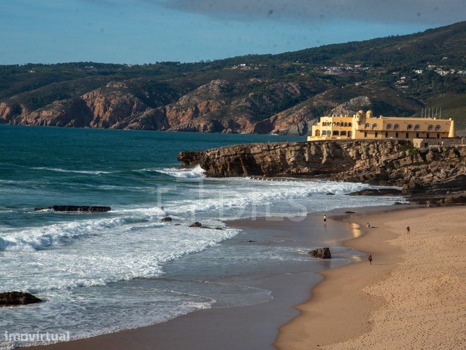 Moradia T4 Cascais e Estoril, em construção com amplo terreno