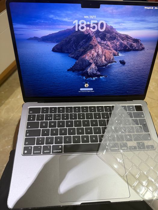 MacBook Air M2.