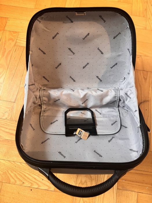 Kuferek walizka podróż