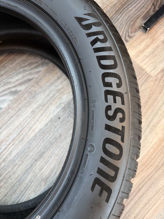 Шини Bridgestone 255/50/R19