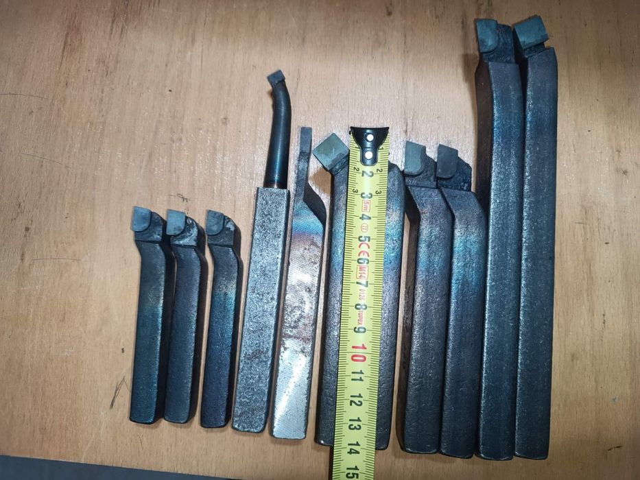 Різці токарні ВК 8, Т 5 К 10 поточний, відрізаний, прохідний . Резцы т