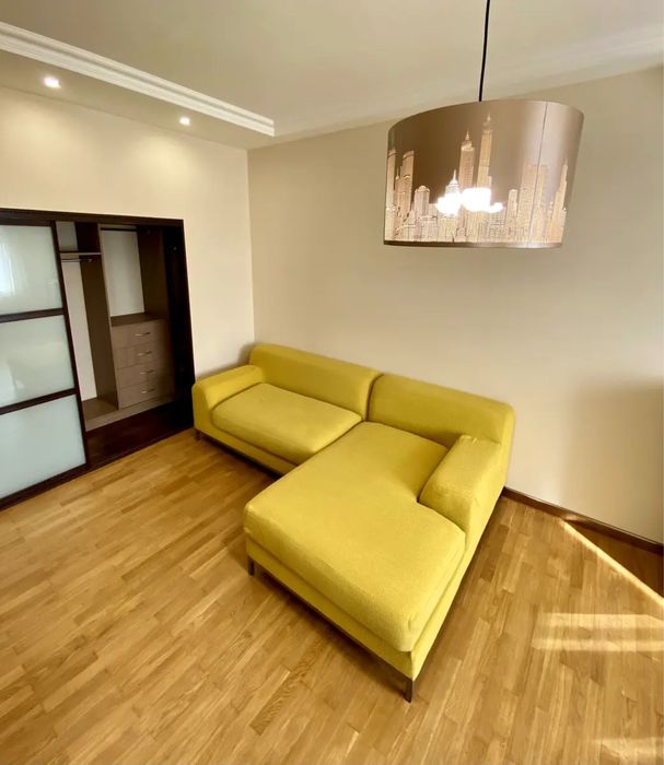 Аренда 2к квартиры Шевченковский район, Черновола, метро Университет