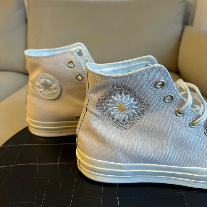 CONVERSE Beige Chuck 70 Festival Florals Sneakers [45]