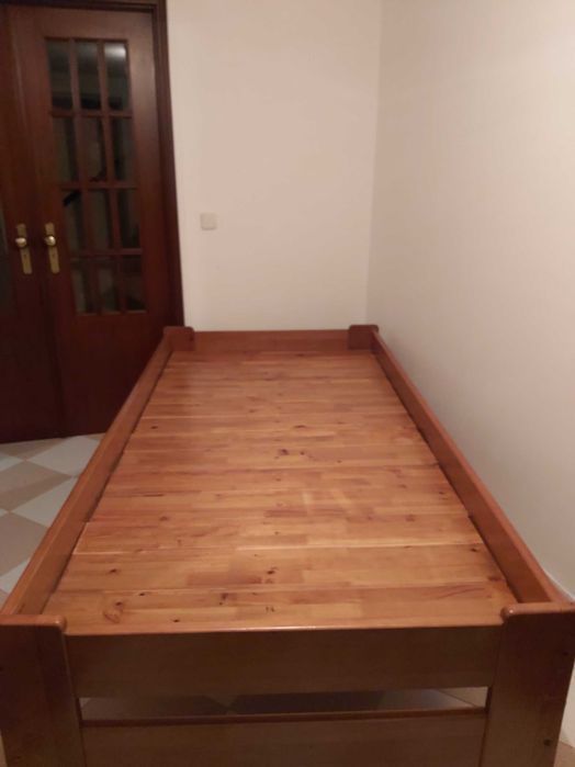 Vendo cama Single da Cerne