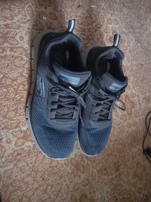 Кросівки  Skechers розмір 44