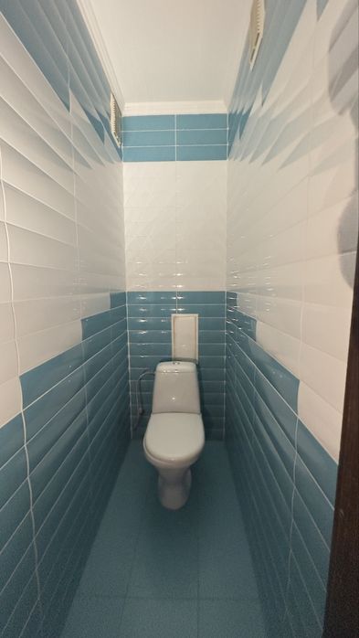 Продаж 3к . Виставка.  ( рауш) . 86000у.о