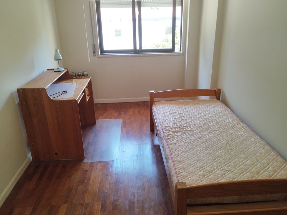 Quartos e uma suite para estudantes universitários  Praça de Espanha