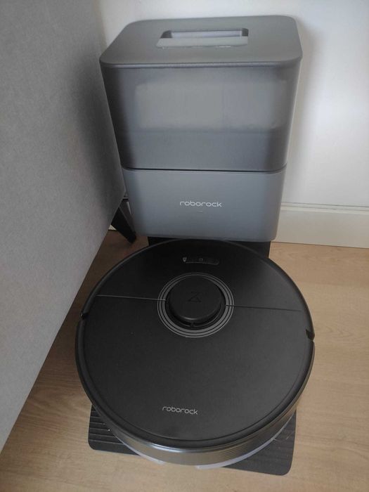 Roborock Q7 Max Plus Robot Aspirador Preto + Base Auto-Esvaziante