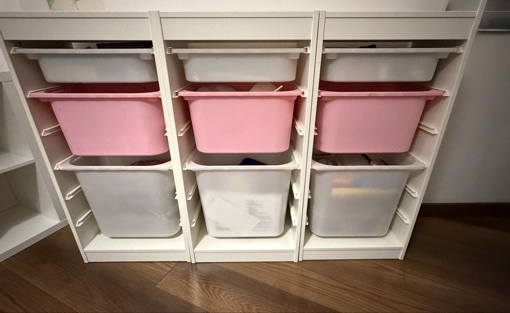 Regał Regały z pojemnikami Trofast Ikea 3 sztuki