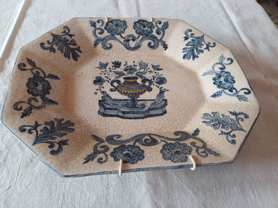 Prato estilo colonial português