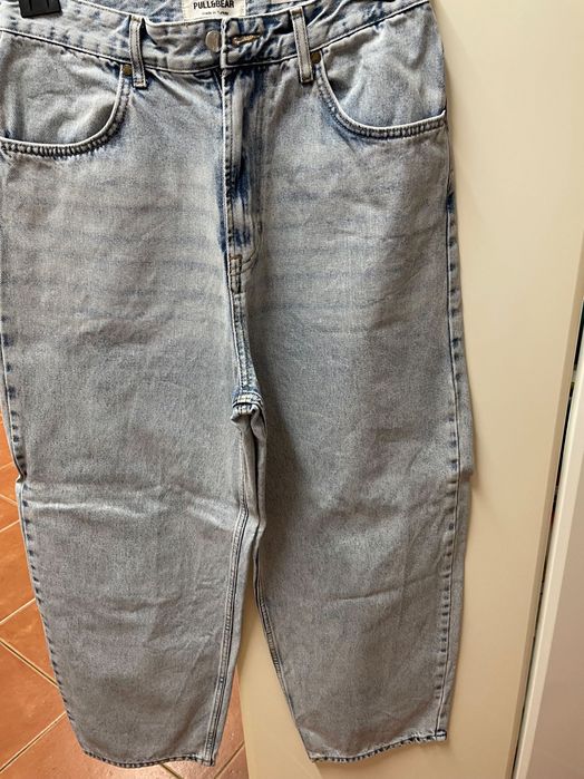 Calças semi novas pull bear