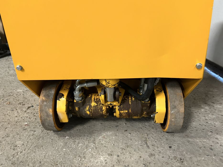 Spalinowa frezarka do betonu Bartell SPE BEF 320