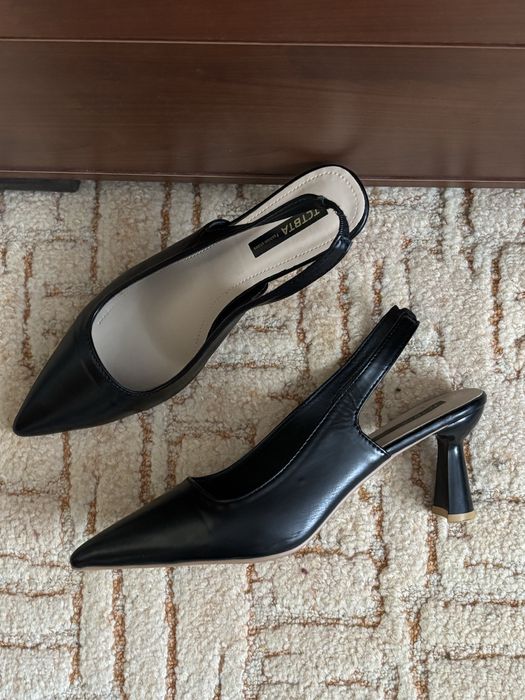 Туфлі чорні літні на каблуку