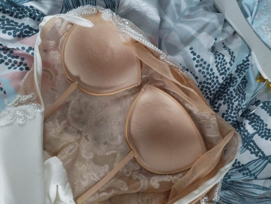 Suknia ślubna S kremowa