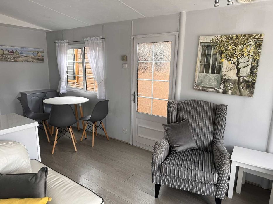 Tiny home 44m2. Double glazed. 2 bedrooms. Willerby Granada.