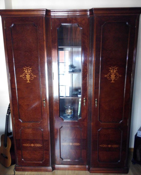 Mobília de Quarto Casal Completa (Roupeiro + Secretária)