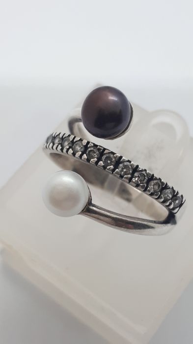 Кольца серебро 975пр. Малахит,жемчуг.