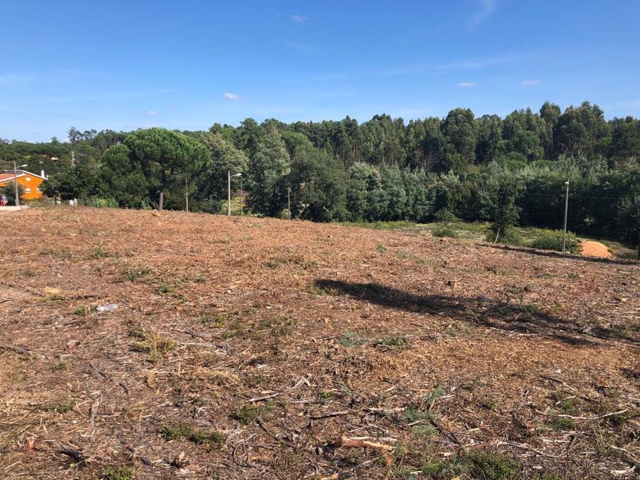 Terreno P/Construção C/1.758m2 em Tábua