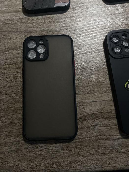 Capa iphone 12 pro max + peliculas