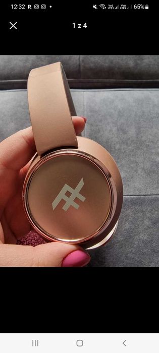 Słuchawki jak nowe, bezprzewodowe, ładowane na kabelek