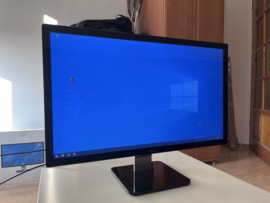 Monitor Dell S2440L