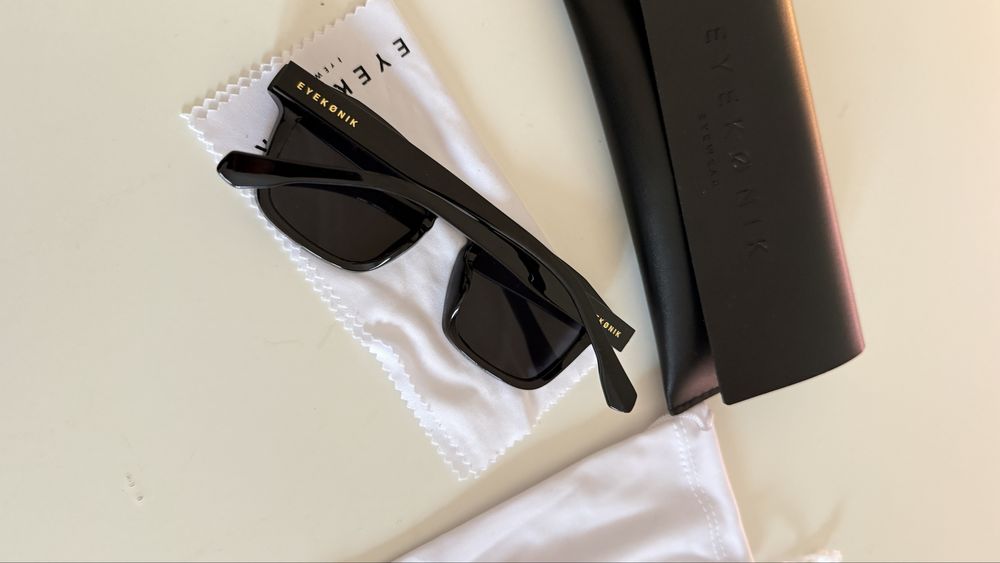 Óculos de sol escuros Eyekonik - Novo