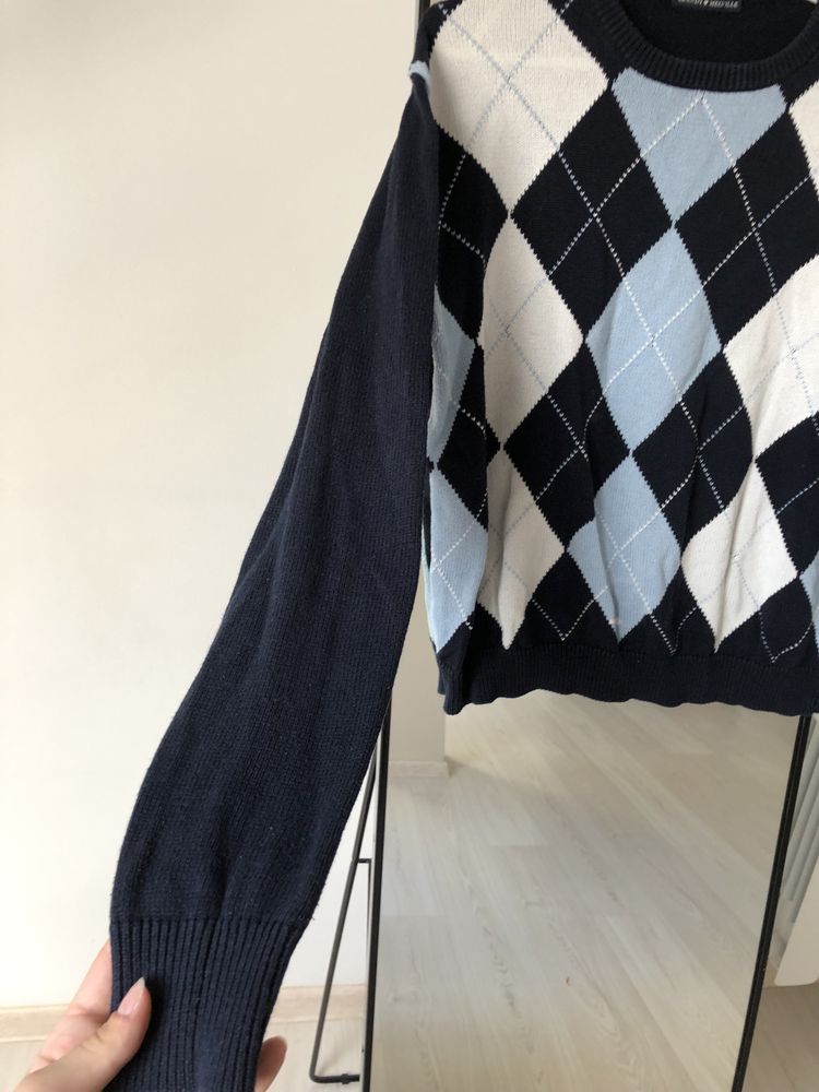 Sweter Brandy Melville granatowy bia y niebieski w romby 100 bawe na Wodzis aw l ski OLX.pl