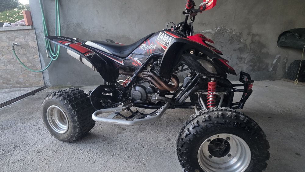 Yamaha raptor 660