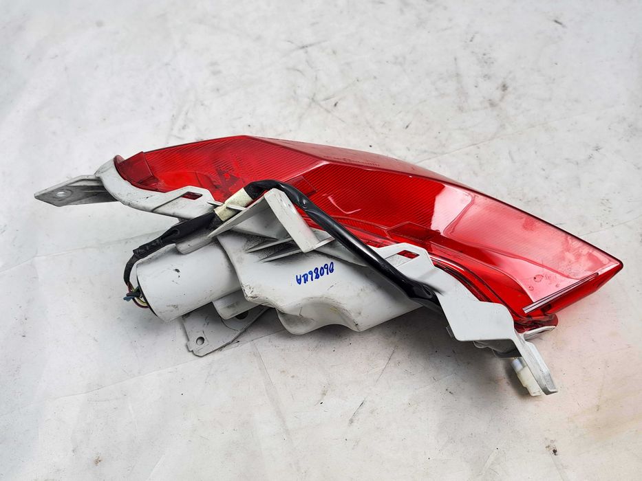 Lampa Reklektor Tył Lewy Yamaha Tricity 300 20'+