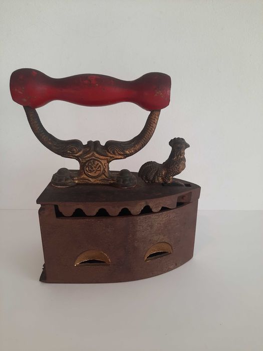 Ferro de engomar Oliva (Anos 30/40)