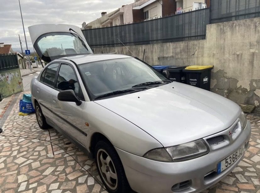 Mitsubishi Carisma 1.6 16v