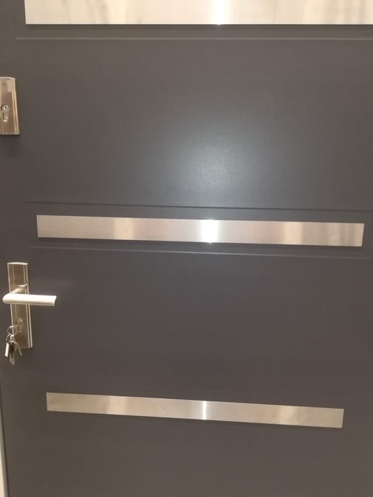 Drzwi wejściowe różne z wyprzedaży