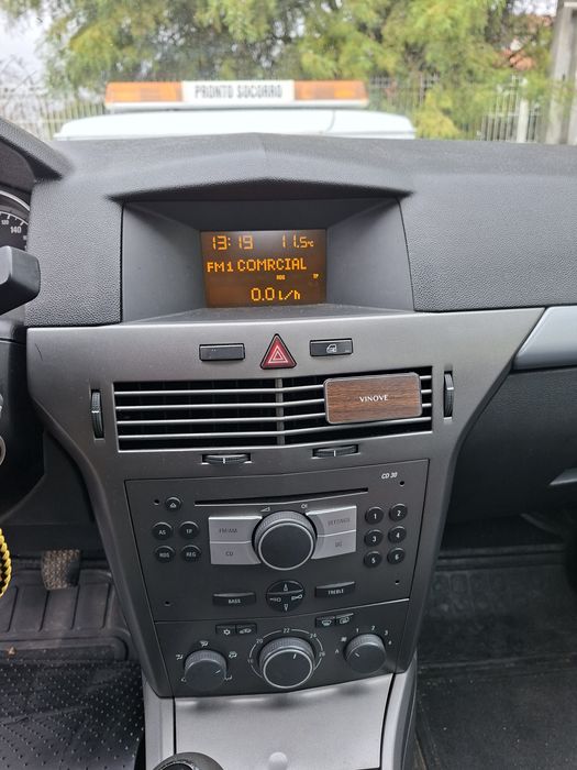 Opel Astra H 1.7 CDTI (2006) – Para Peças ou Recuperar