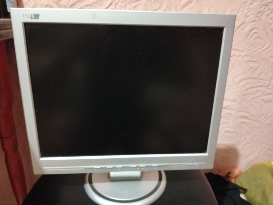 Монитор Филипс Робочий