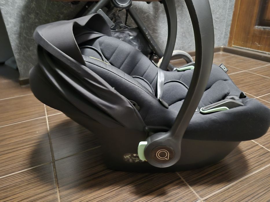 Продам автокрісло/автолюлька  Anex cosmo black