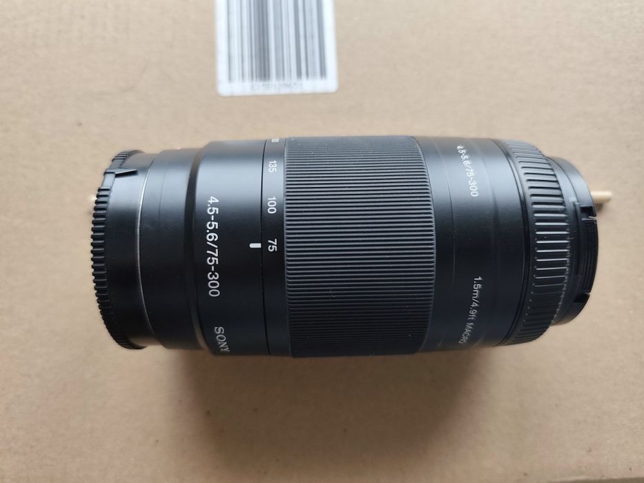Objetiva Sony 75-300