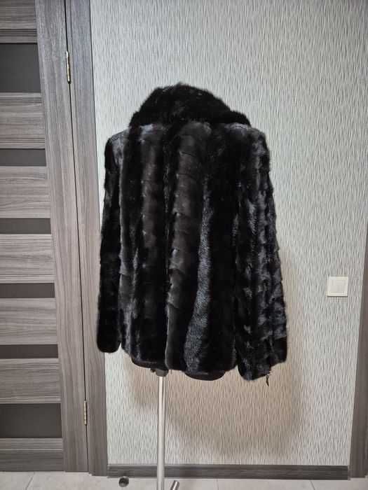 Шуба норкова натуральна чорна 46 розмір фабрична бренду Mykonos L-XL