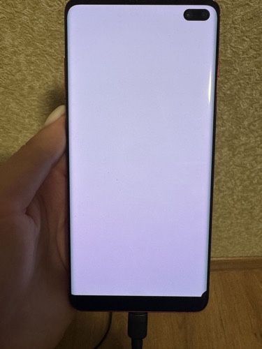 Продам samsung s10+