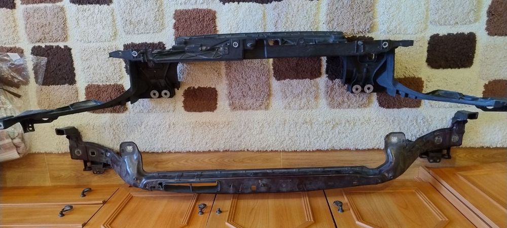 Телевизор, решетка бампера Форд фюжен США 2017