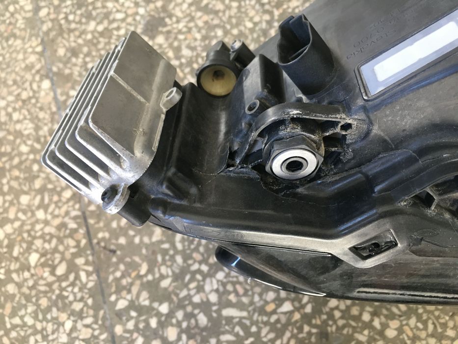 Lampa Skoda superb 3 lift prawa 1150.204.0000 uszkodzona