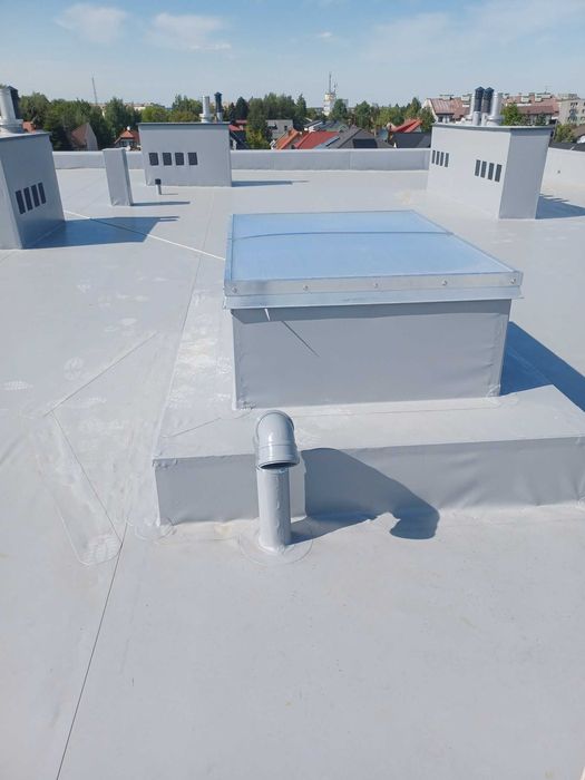 dachy płaskie membrana PVC  stropodach taras balkon  dach zielony
