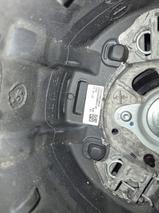 Кермо та подушка безпеки на платформу PQ для ваг vw