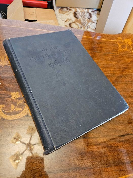 Jane's Fighting Ships 1965-66 - red. Raymond’a V. B. Blackman