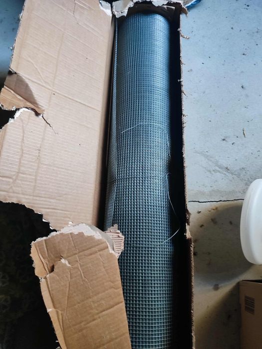 Siatka przeciw gryzonim na poddasze