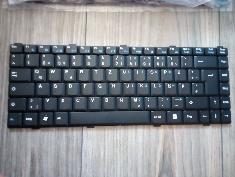 Klawiatury do laptopów