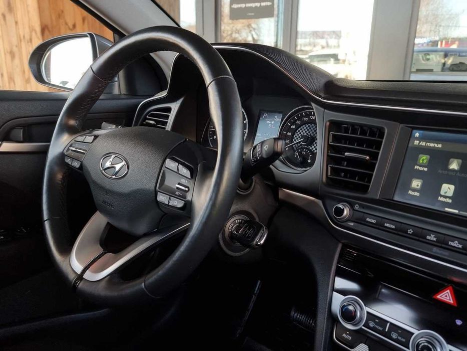 Продам  Hyundai Elantra 2020. Можна в розстрочку, під викуп.