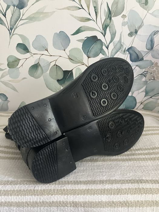 Kalosze damskie czarne klamerka sztyblety roz.38 nowe