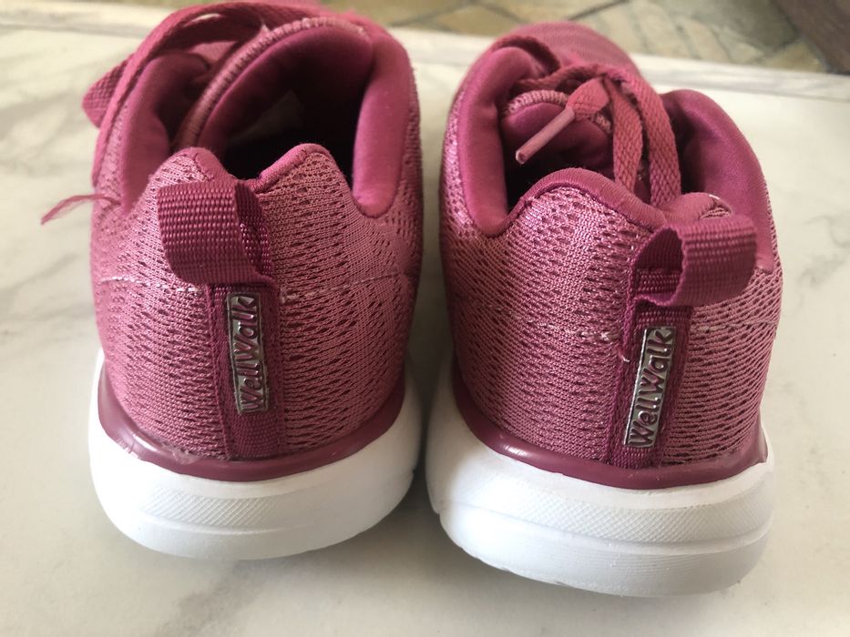 Кросівки Skechers WellWalk 36 розмір