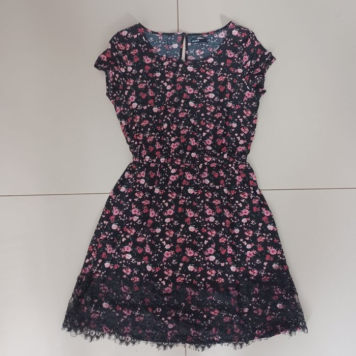 Śliczna sukienka Cropp 38 M