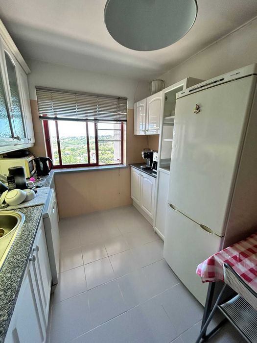 Arrenda-se T3 Monte da Caparica